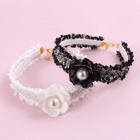 Handwoven Tweed Flower Collar Necklace (Color: Black, size: X Small/Small)